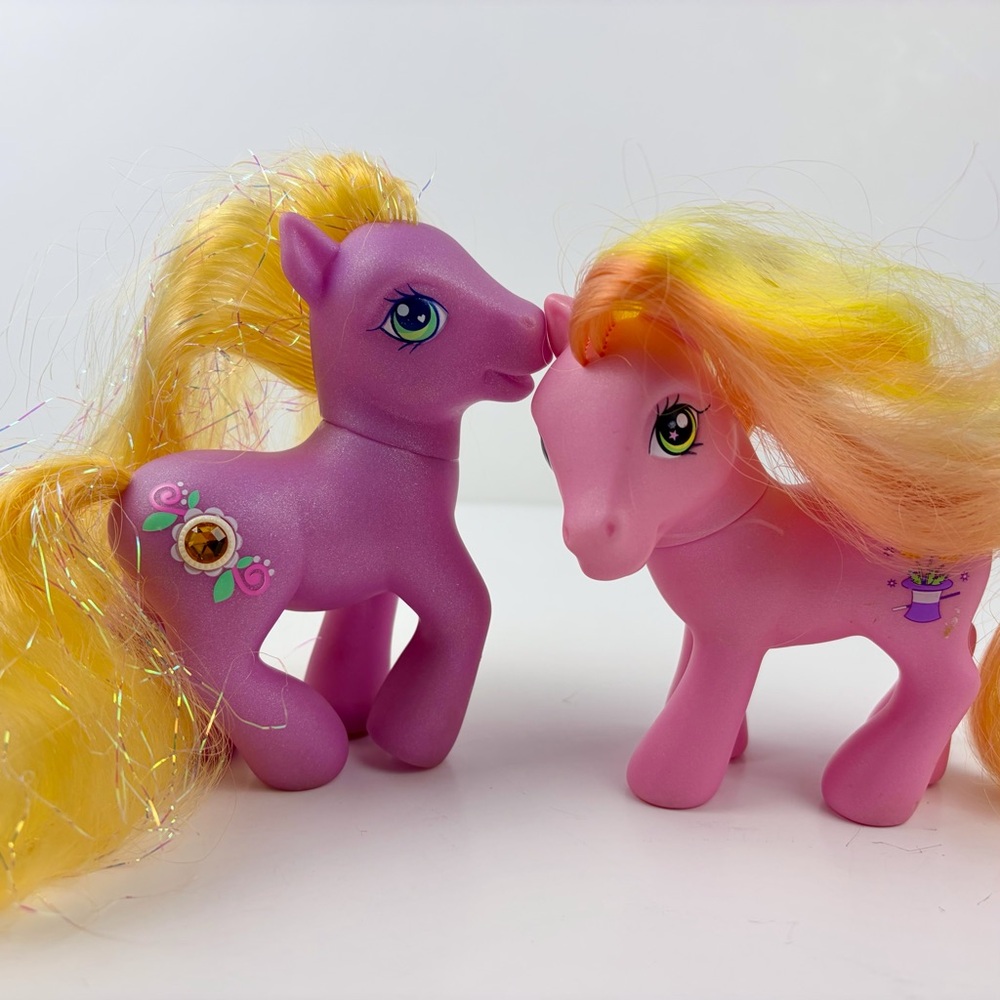 Hasbro G3 My Little Pony Lot of 2 November Nights Magic Marigold MLP figures